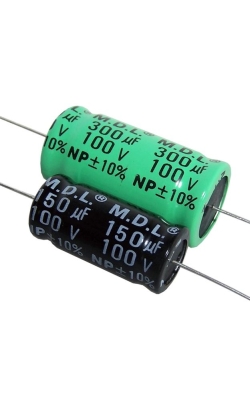 Kondensator   2,70uF 100VDC  ELE. NP MDL 8x18mm