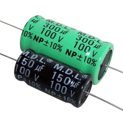 Kondensator  27,00uF 100VDC  ELE. NP MDL 13x27mm